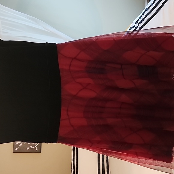 Dress - Picture 2 of 3